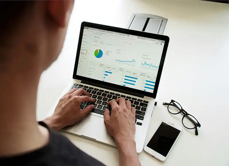 Klarer Vorteil für digitale Stellenanzeigen. Die Kennzahlen können genau ausgewertet werden